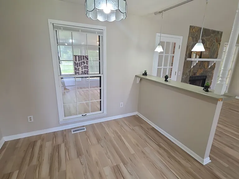 3582 Winchester Rd — Photo 5