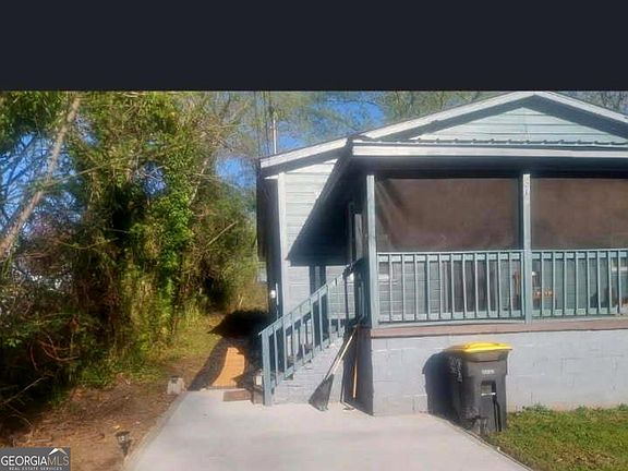 4th image of 331 Nixon Ave SW