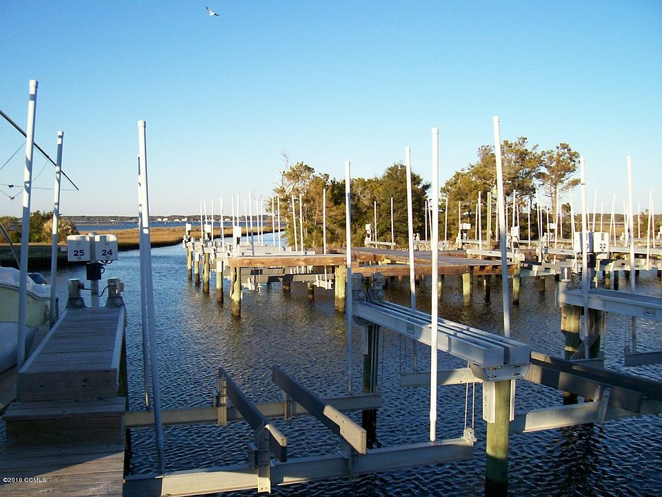 1st image of 245 Bayview Drive
