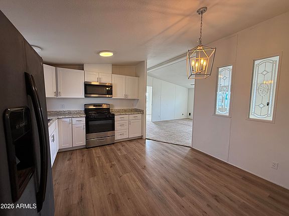 5th image of 211 E YUMA Street