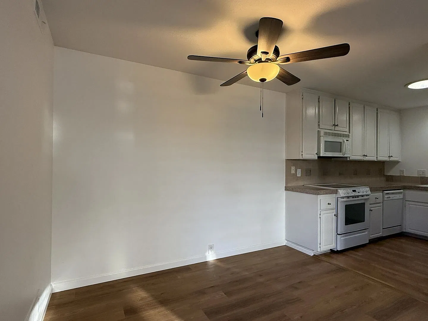 University City 2BR Condo with Private Patio and Community Pool — Photo 3