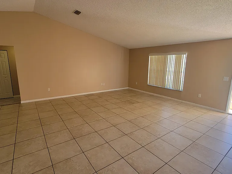 1837 Heartwellville St NW — Photo 9