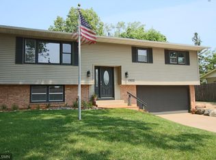 1322 17th St W, Hastings, MN 55033