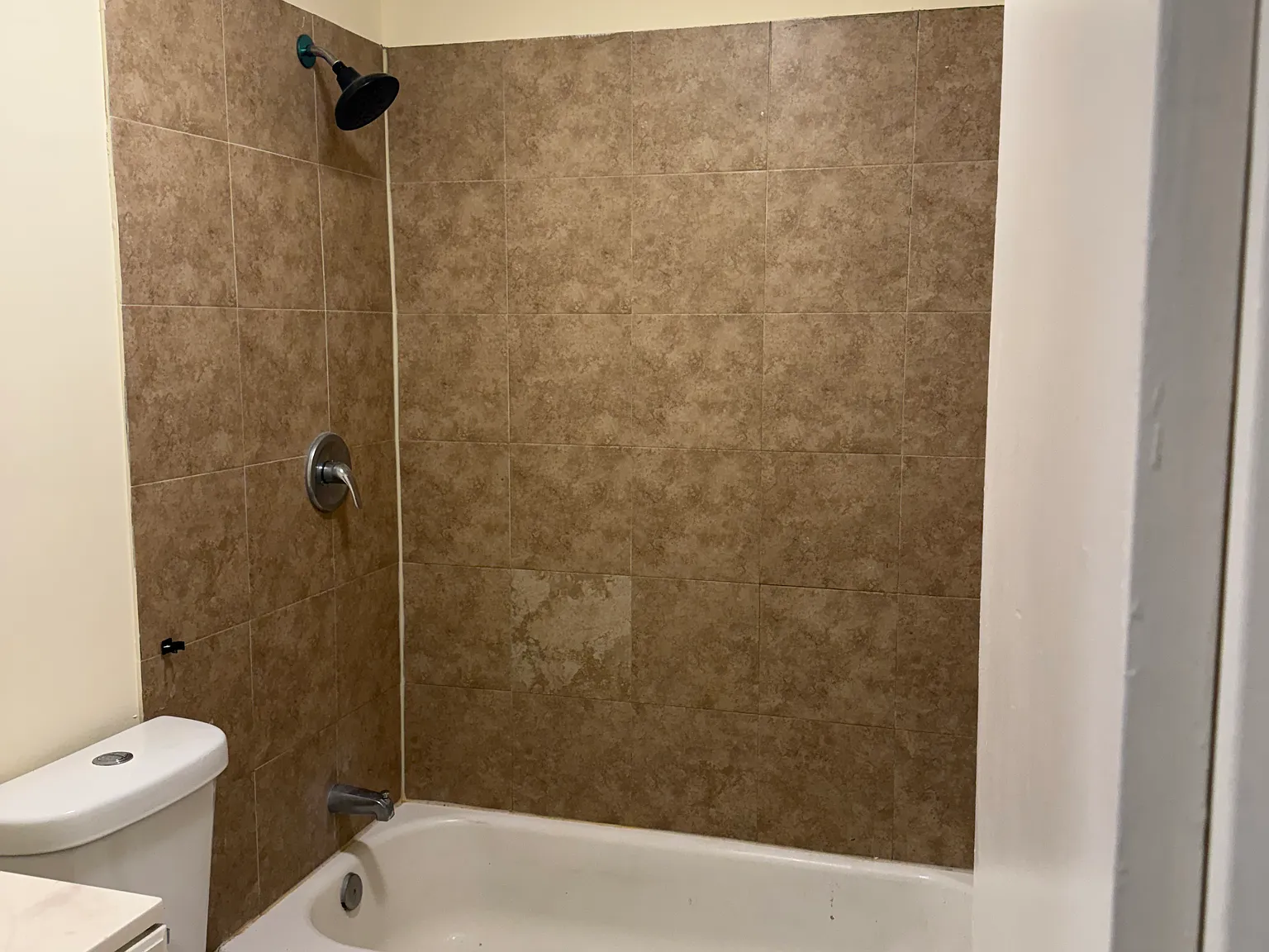 4 bed, 1200 sqft, $3,000 — Photo 2