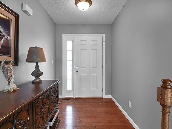 2nd image of 204 Ashford Dr