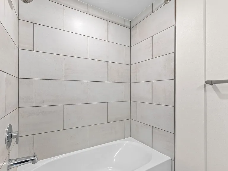 Frameline Apartments — Photo 51