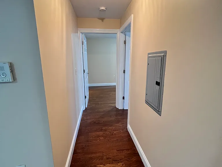 711 Sip St #203 — Photo 4