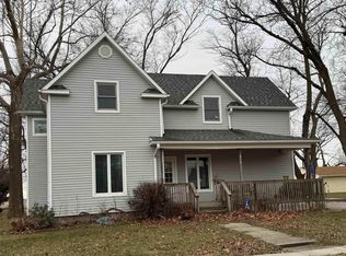 504 South Ave, Essex, IA 51638