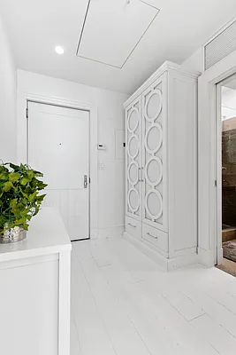 Rented by Douglas Elliman | media 20