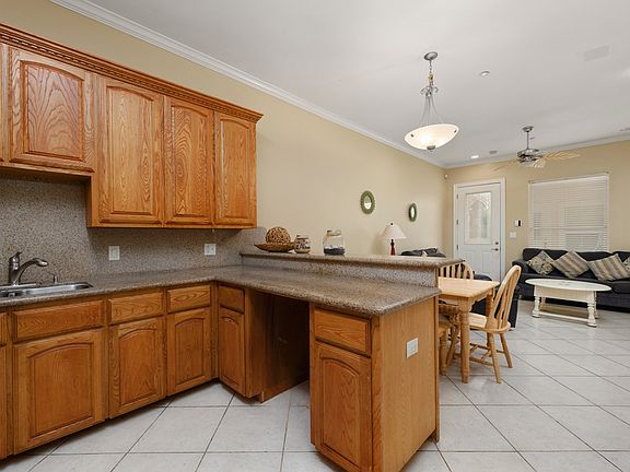 4th image of 111 E Campeche St #1