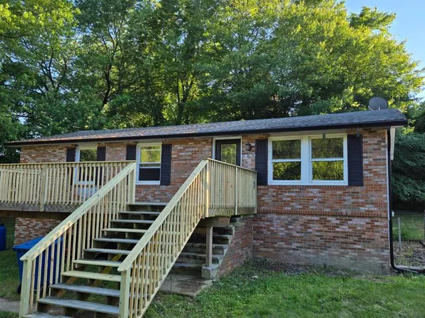 941 Pat Ln, Huntingtown, MD 20639