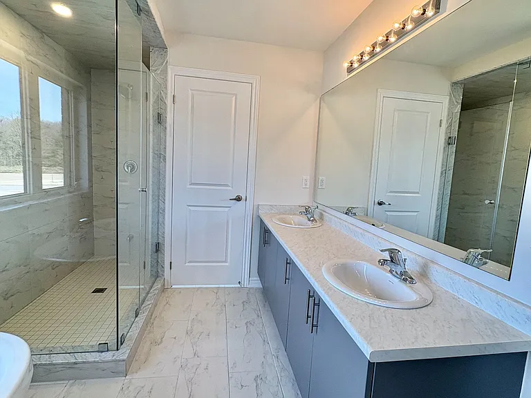 7 Tran St — Photo 14