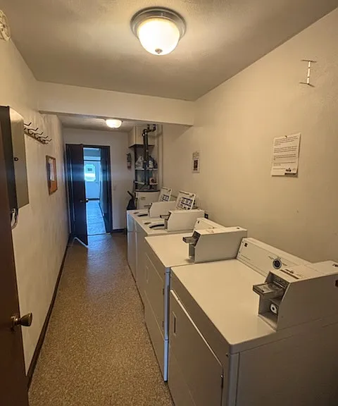 1902 Canterbury Dr #7 — Photo 23