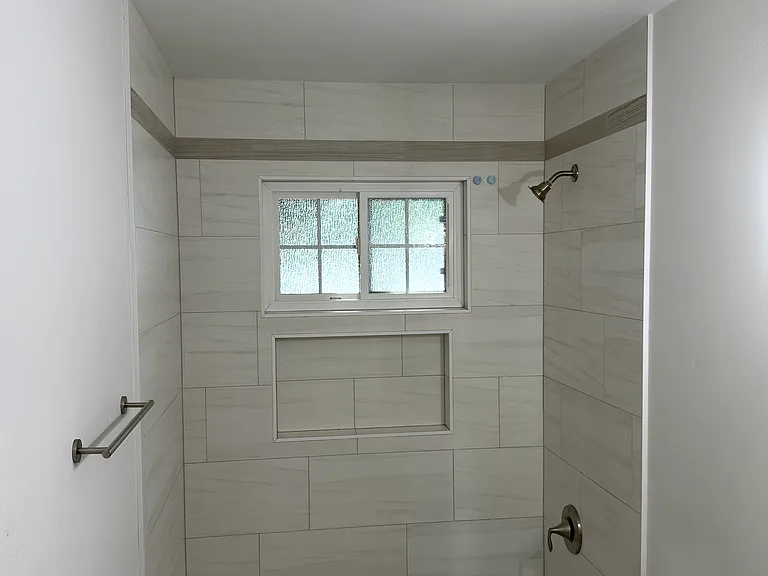 7244 Catamaran Dr — Photo 8