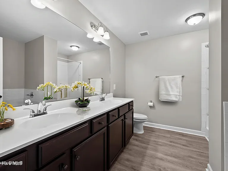 413 Wind Sail Ct — Photo 16