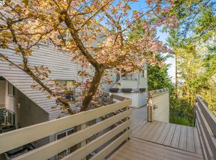 48 Eagle Crest Dr APT 5F, Lake Oswego, OR 97035