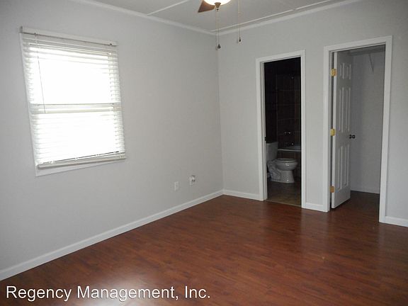 3rd image of 109 Deerfield Dr