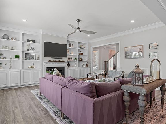 5th image of 1208 Kings Canyon Ct