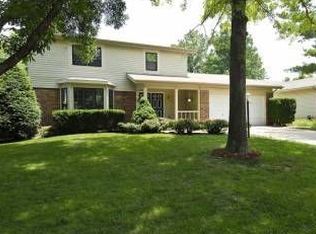 812 Kickshaw Dr, Saint Charles, MO 63304