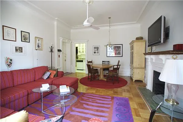 Sold by R New York | media 18