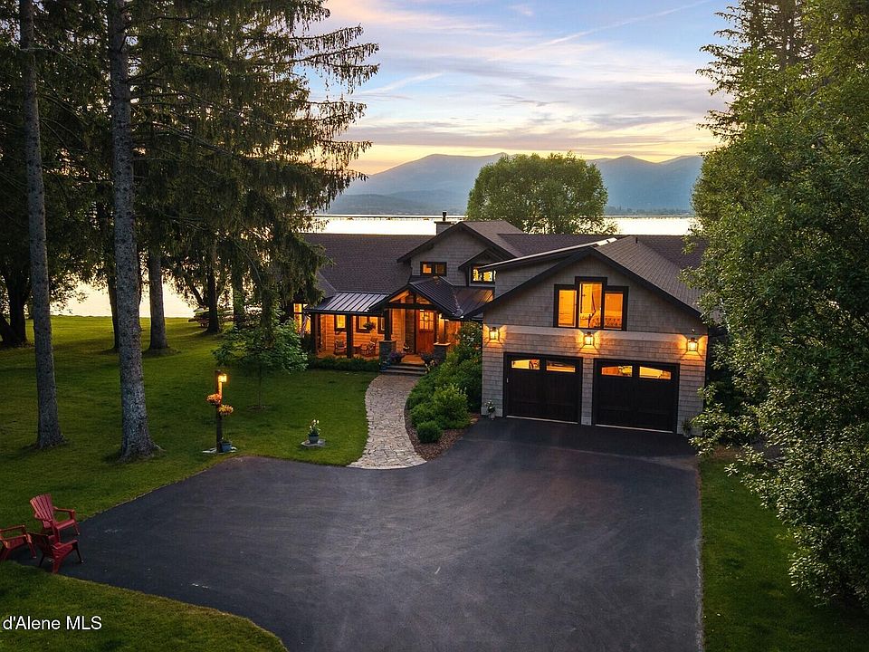 1st image of 32 Crescent Ln