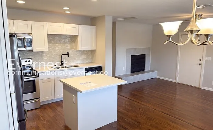 2333 E Camino St — Photo 6