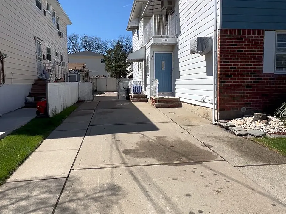 470 Livermore Ave #2
