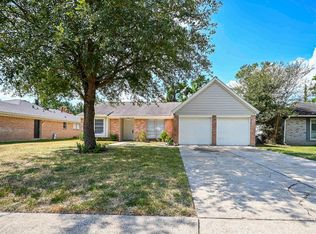 23019 Bridgewater Dr, Spring, TX 77373