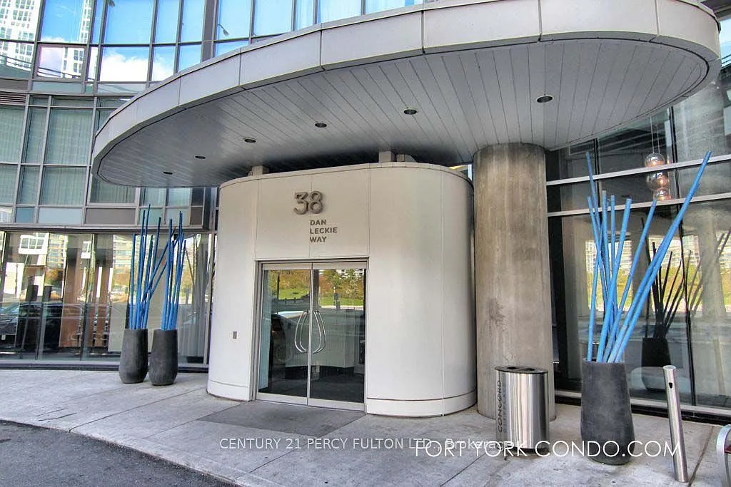 2 bed, $4,200 — Photo 4