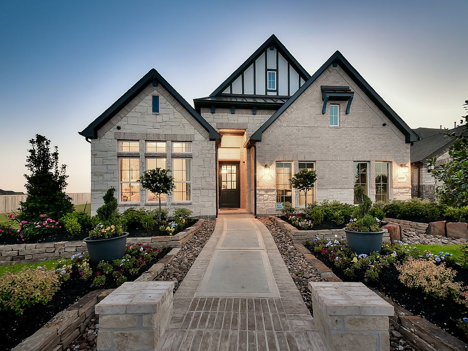 Bridgeland Front Exterior