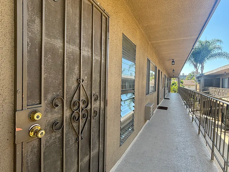 854 Westbourne Dr. — Photo 10