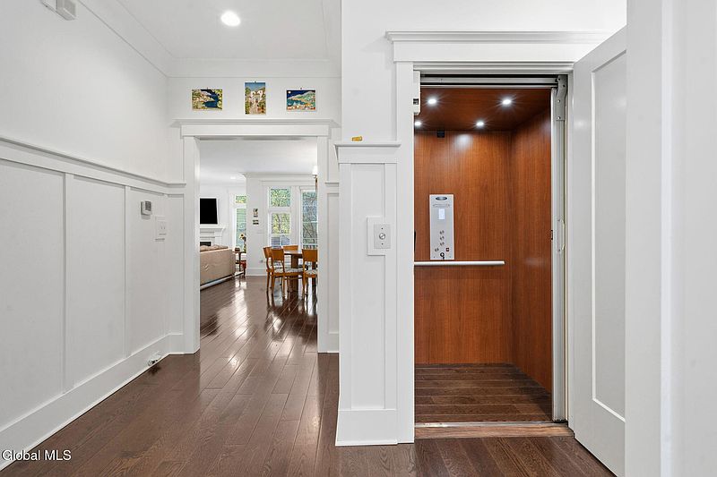 5th image of 40 Cambridge Way