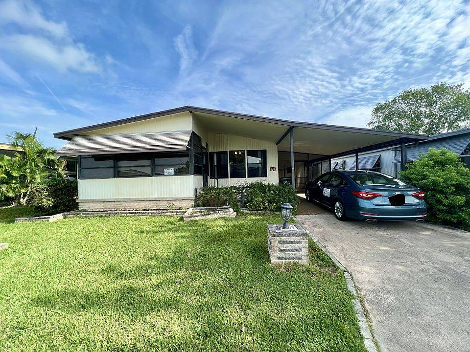 1st image of 2425 Harden Blvd #137