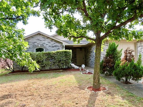 2nd image of 2629 Sarita Ct