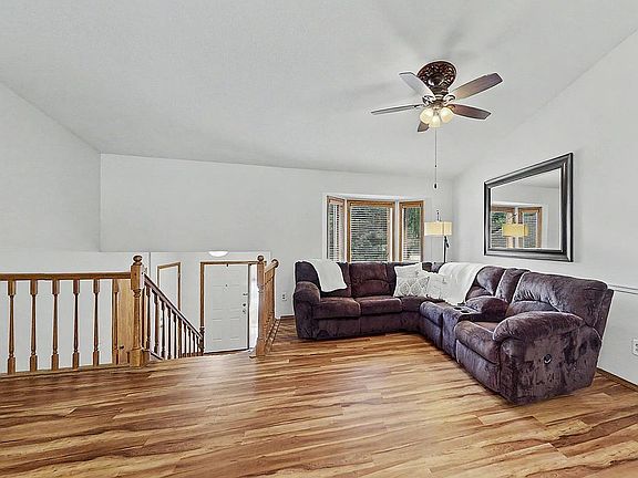 5th image of 2901 S Pepper Ridge Ave
