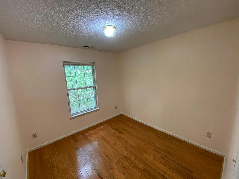 5400 Dorcas St — Photo 19