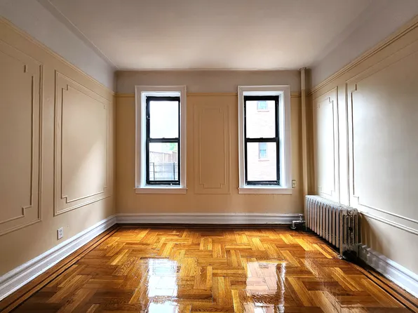 120-11 109th Avenue image 1 of 4