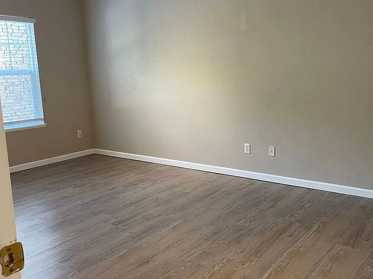 5225 White Willow Dr #J130 — Photo 21