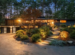 127 Commerford Rd, Concord, MA 01742