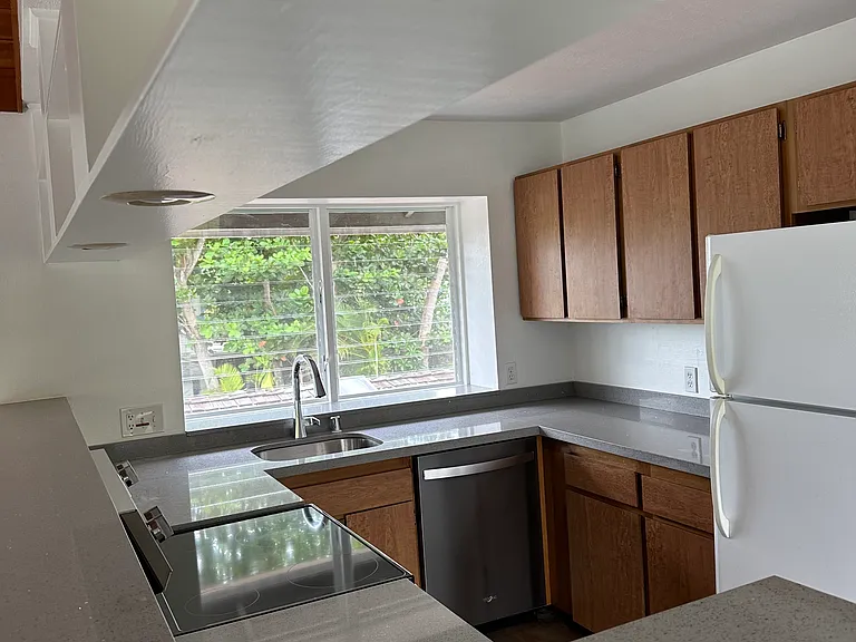 1050 Kainui Dr #A — Photo 5