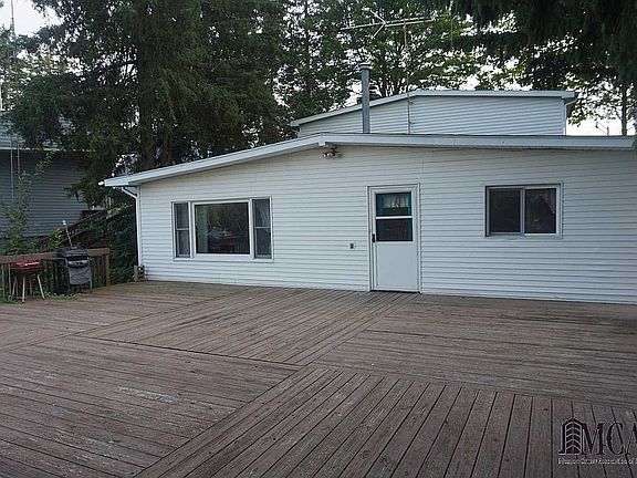 4th image of 13774 Emens Dr