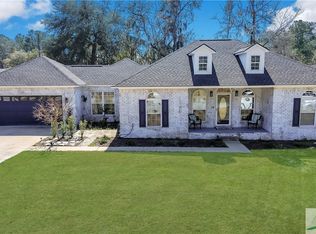 14 Paradise Ln, Midway, GA 31320