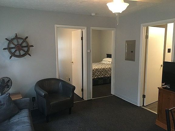 Cottage 1: Living Room