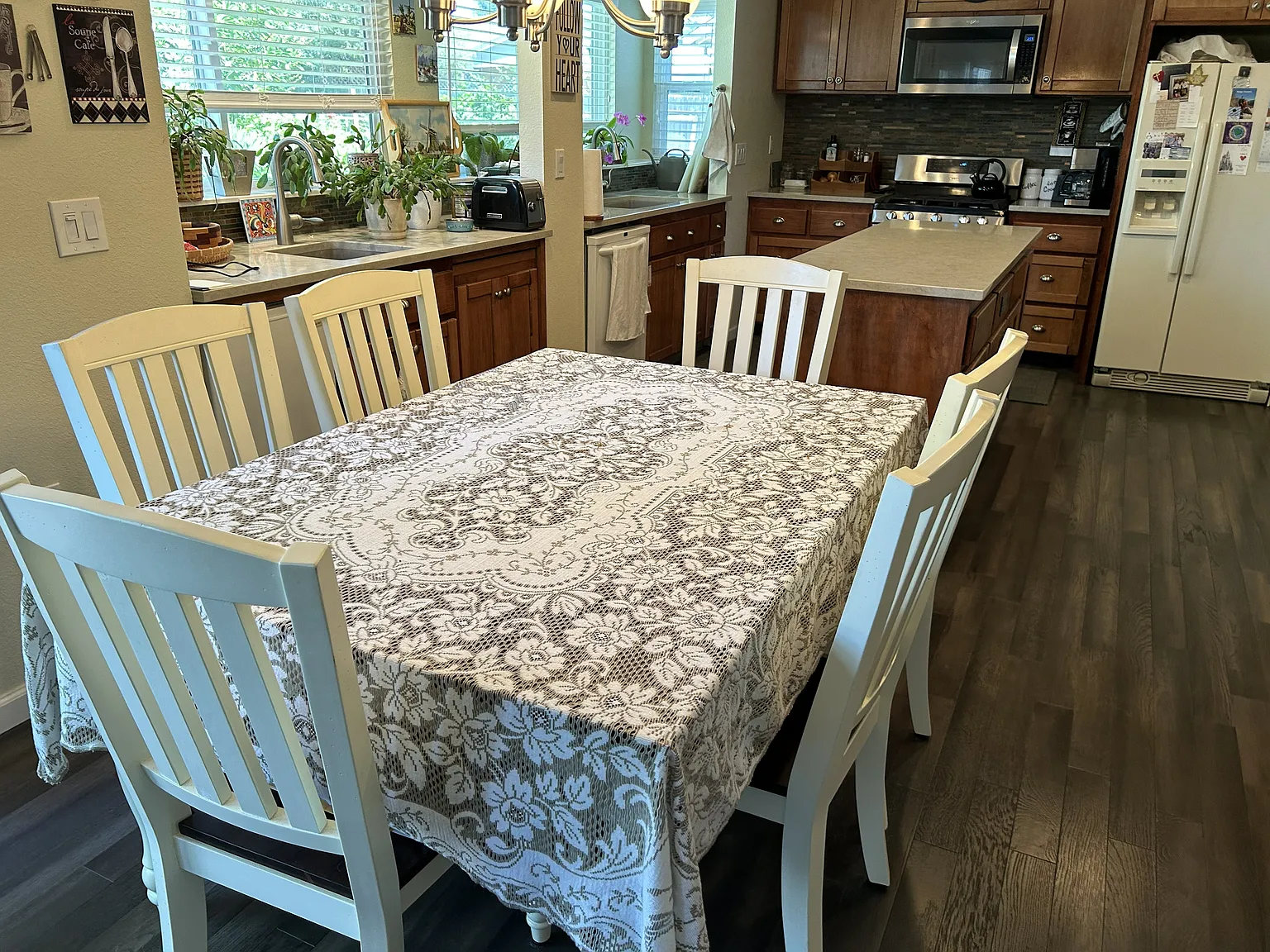 4 bed, 1882 sqft, $4,250 — Photo 4