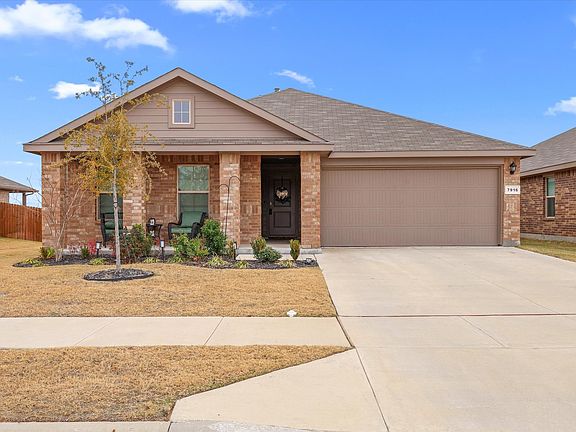 2nd image of 7916 Oaktown Dr