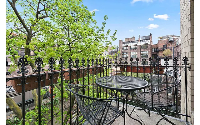 Rented by Douglas Elliman | media 28