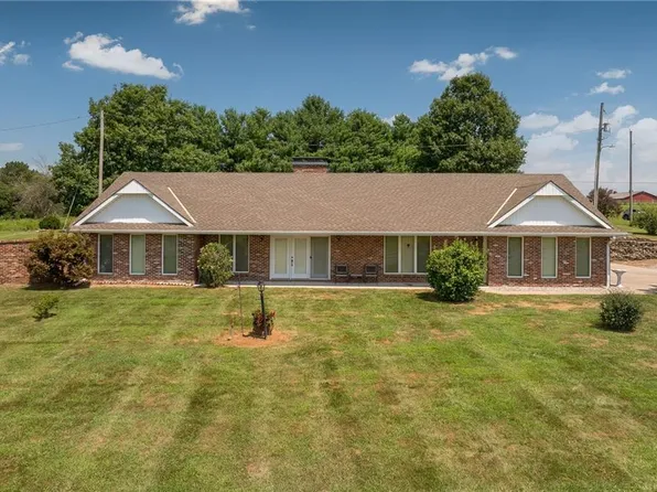 4902 S 33rd Hwy, Maysville, MO 64469