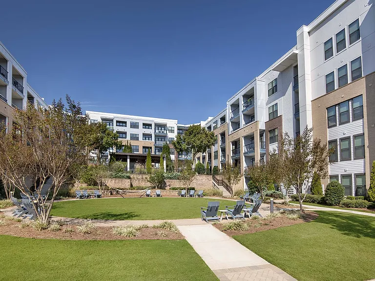 Reserve Decatur Apartments — Photo 41