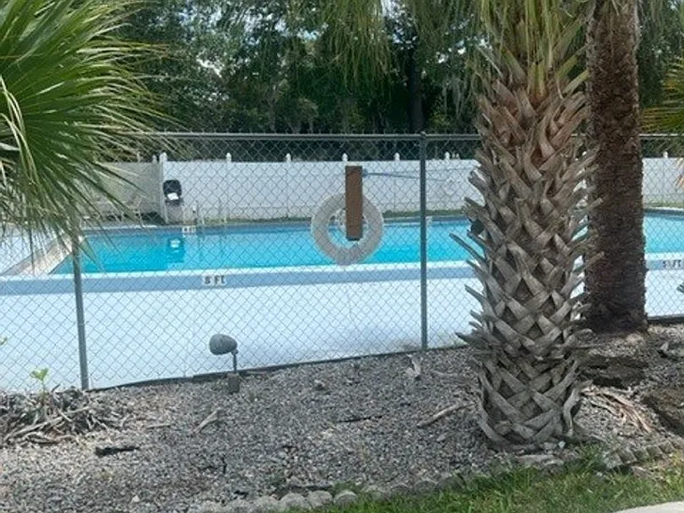 1101 Spring Meadow Dr — Photo 12