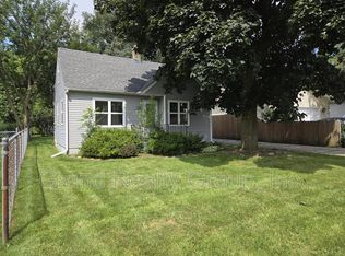 1326 Ridgeway Ave, Round Lake Beach, IL 60073